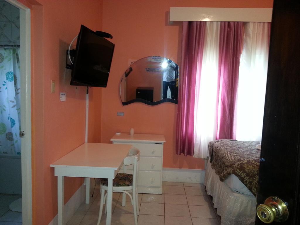 Executive Mammee Bay Hotel Ocho Rios Ngoại thất bức ảnh